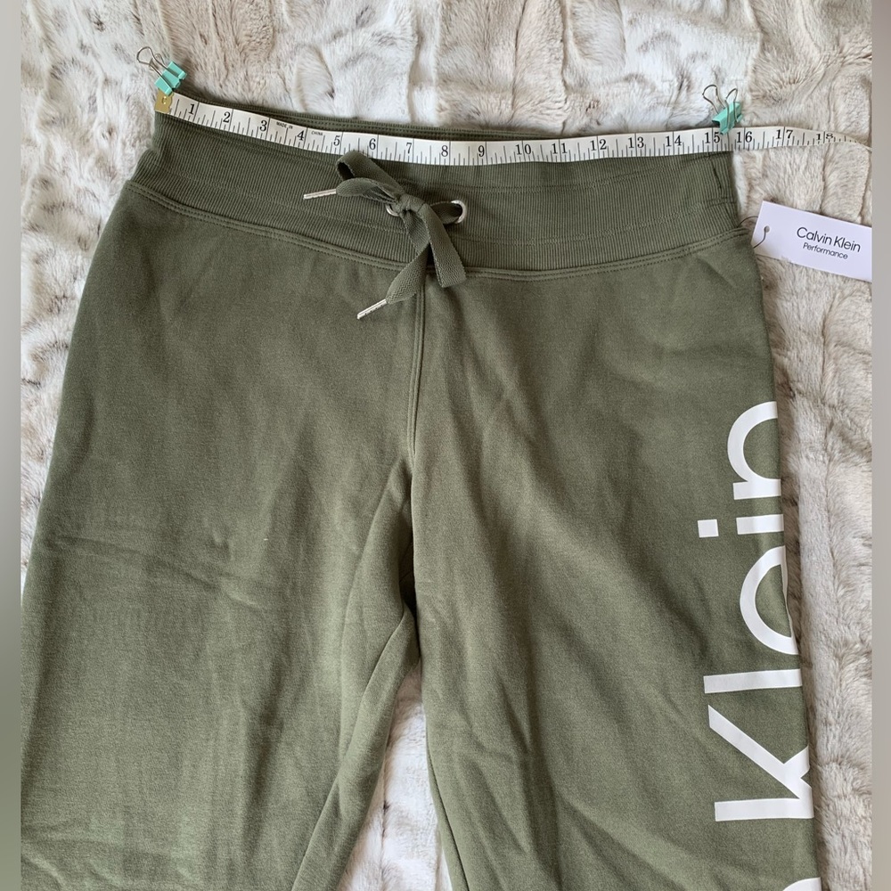 NWT Calvin Klein Olive Green Joggers - Picture 3 of 8